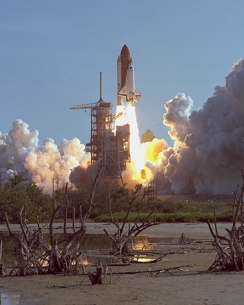 800px-STS-41-D_launch_August_30,_1984.jpg
